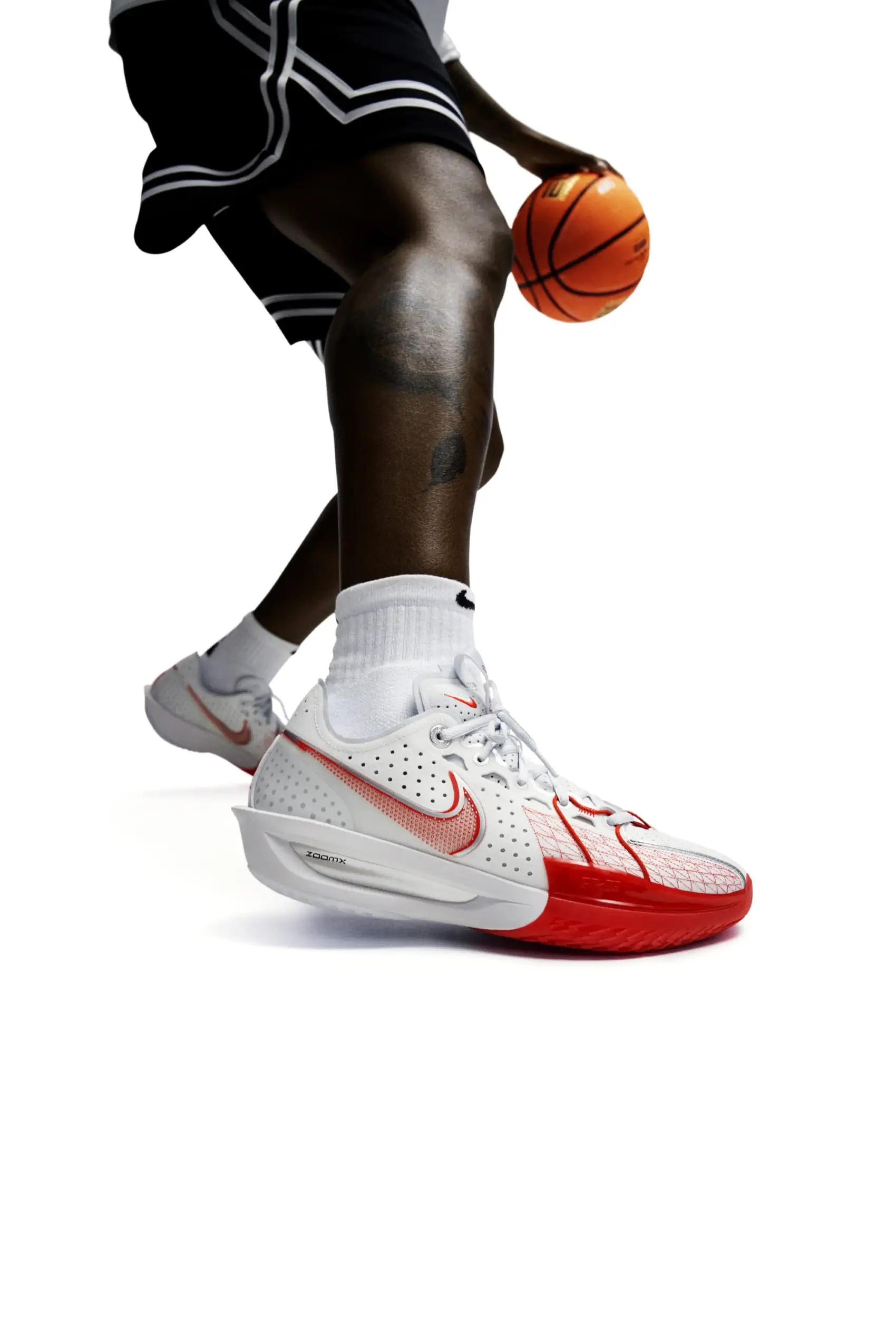 Nike G.T. Cut 3 révolutionne la chaussure de basket-ball avec un design innovant