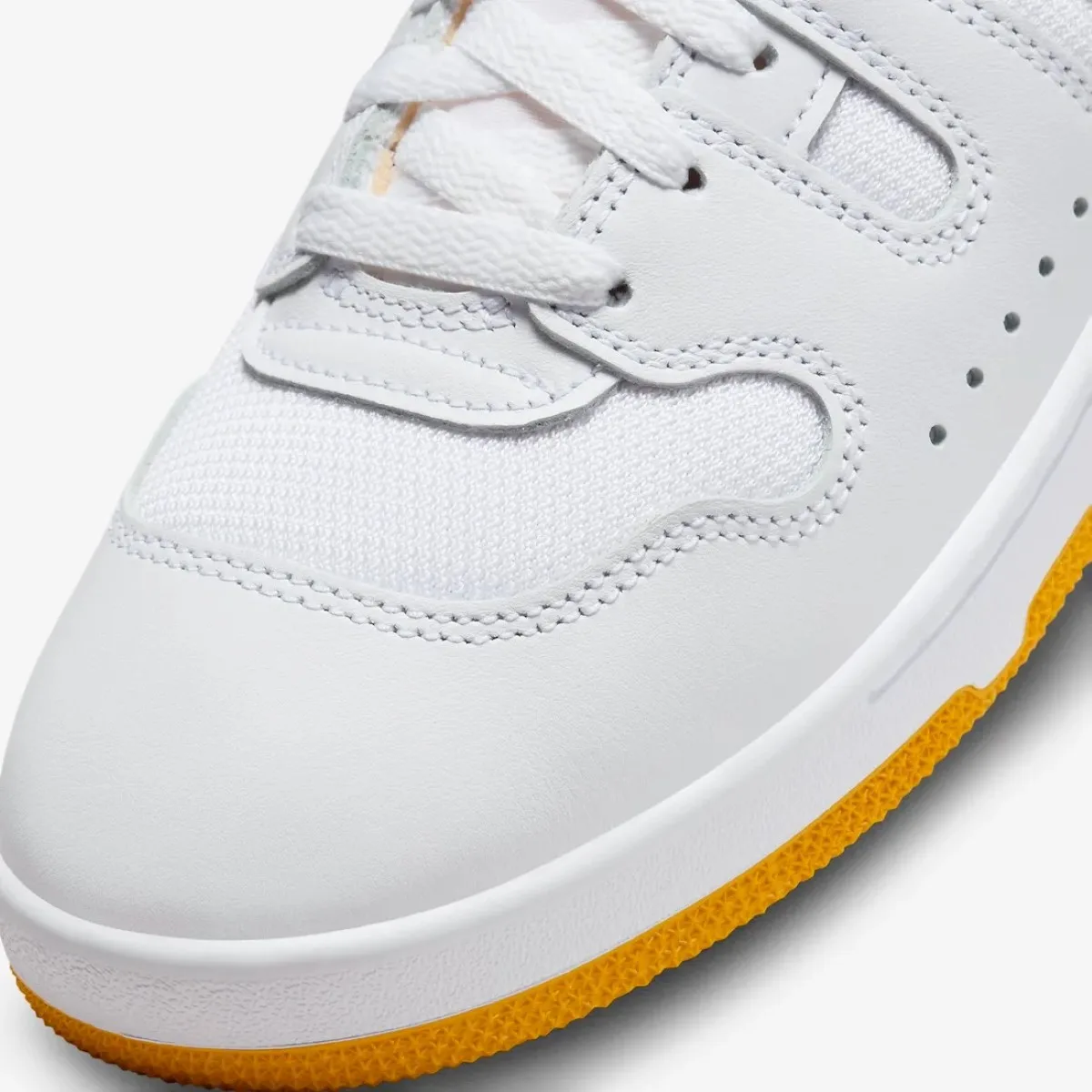 Nike Mac Attack Lemon Venom 6 Nike Mac Attack "Lemon Venom" : Une touche de fraîcheur pour un style classique