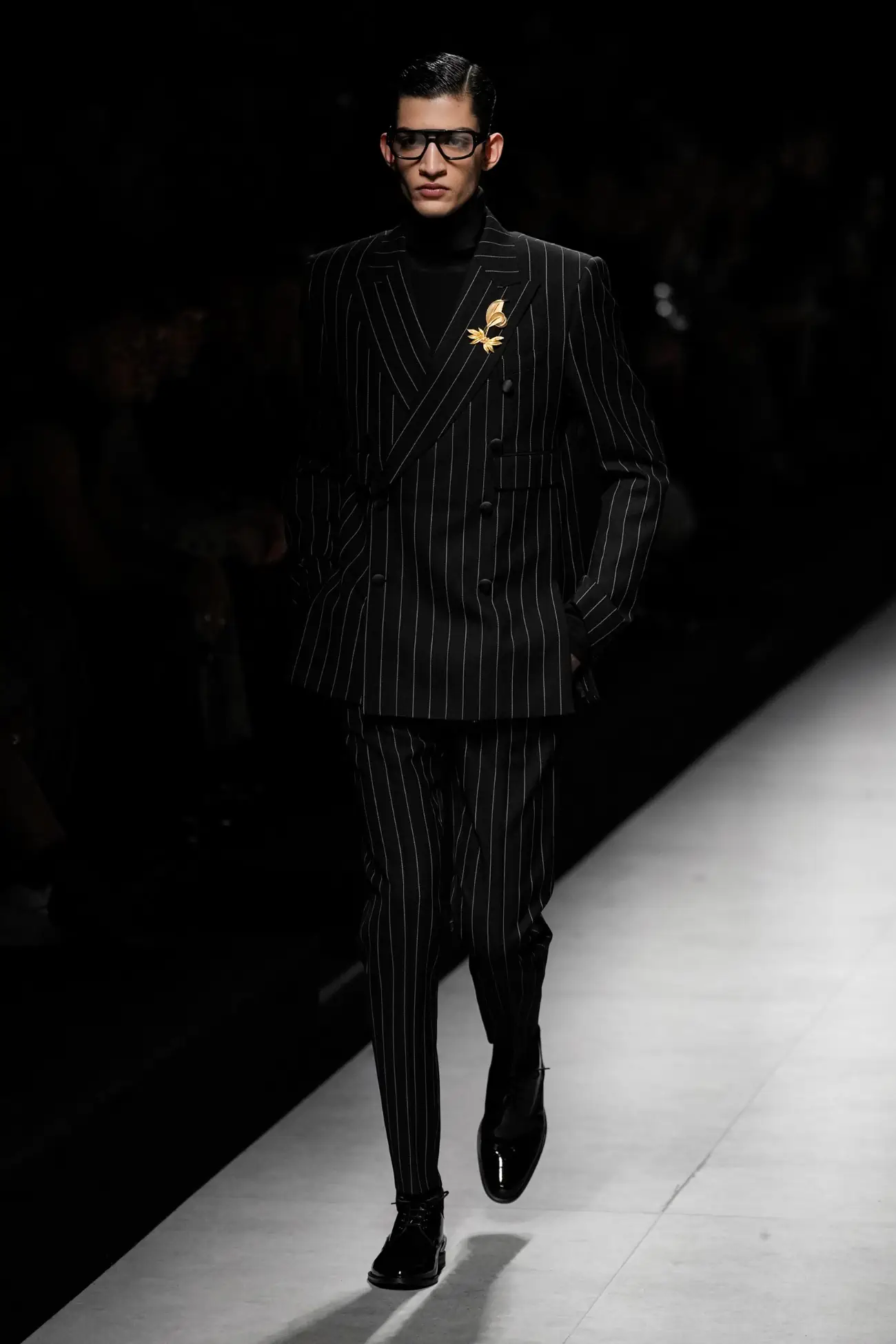La collection Automne 2024 de Dolce&Gabbana porte le tailleur à des sommets de sensualité