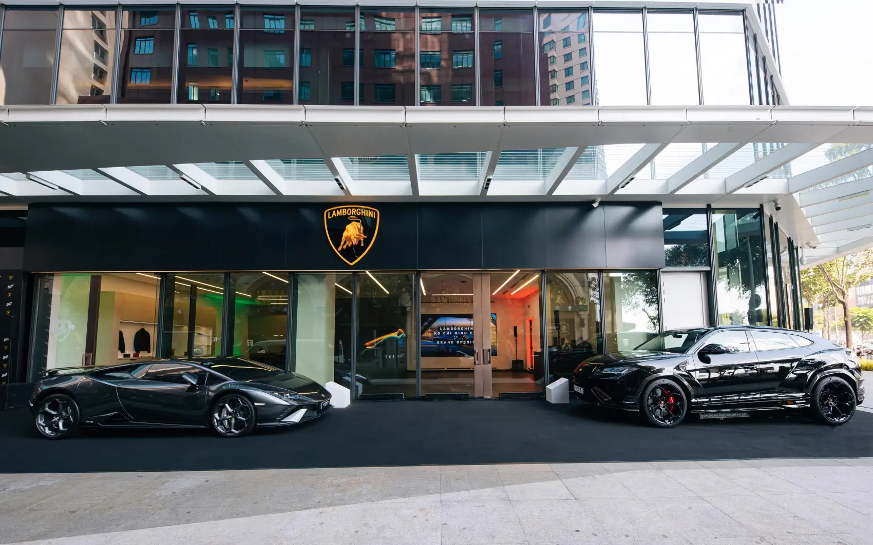 Lamborghini ouvre ses portes à Ho Chi Minh Ville (Vietnam)