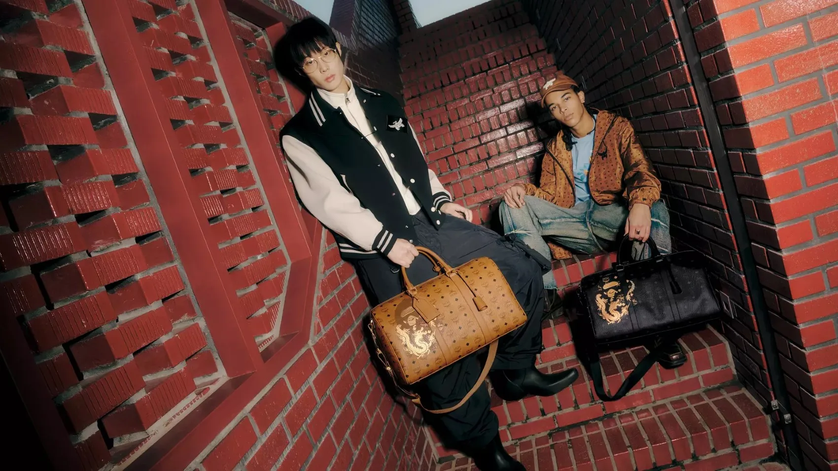 MCM et BAPE lancent une capsule streetwear de luxe pour le Nouvel An lunaire 2024