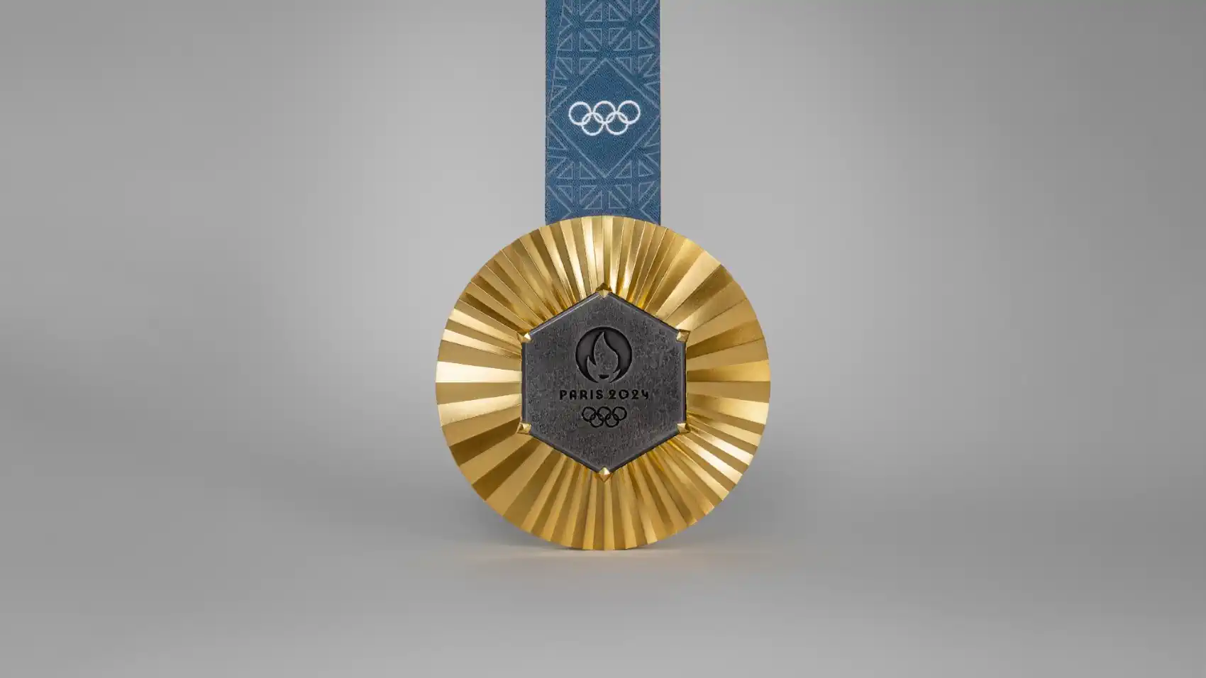 Chaumet et Paris 2024 dévoilent les médailles des Jeux Olympiques et Paralympiques