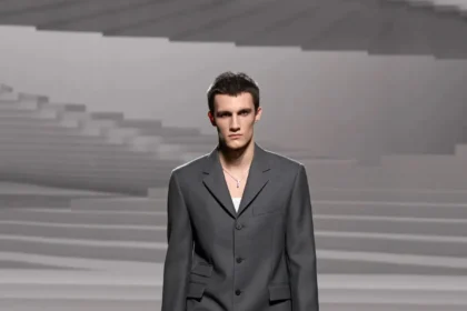 Versace Automne 2024 : Puissance, punk et Prince