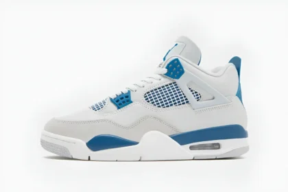 La Air Jordan 4 OG “Military Blue” revient en 2024 pour son 35e anniversaire