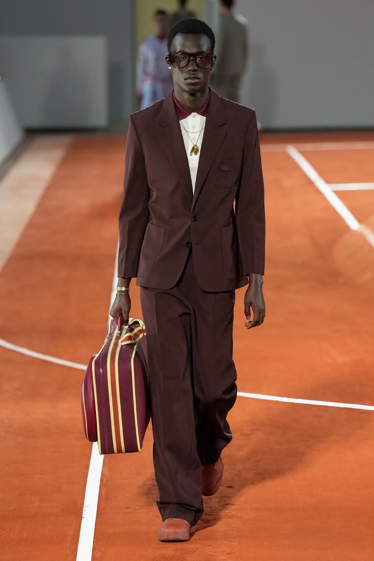 Lacoste présente une collection automne 2024 gagnante, imprégnée d'héritage