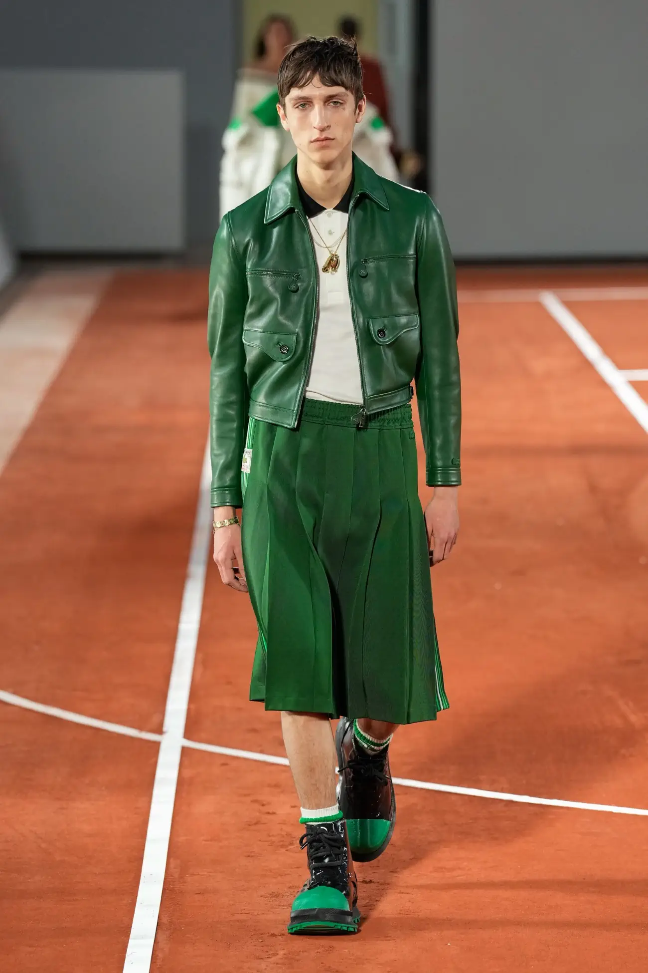 Lacoste présente une collection automne 2024 gagnante, imprégnée d'héritage