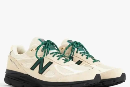 La New Balance 990v4 “Macadamia Nut” rehausse la silhouette classique avec des matériaux haut de gamme