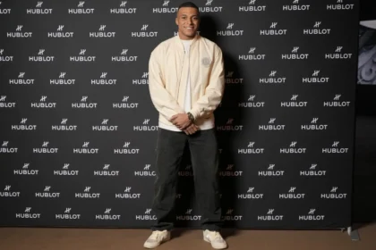 Hublot Big Bang e Gen 3 UEFA EURO 2024TM, la montre ultime pour Kylian Mbappé et les passionnés de football