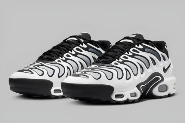 Nike Air Max Plus Drift "Metallic Silver"