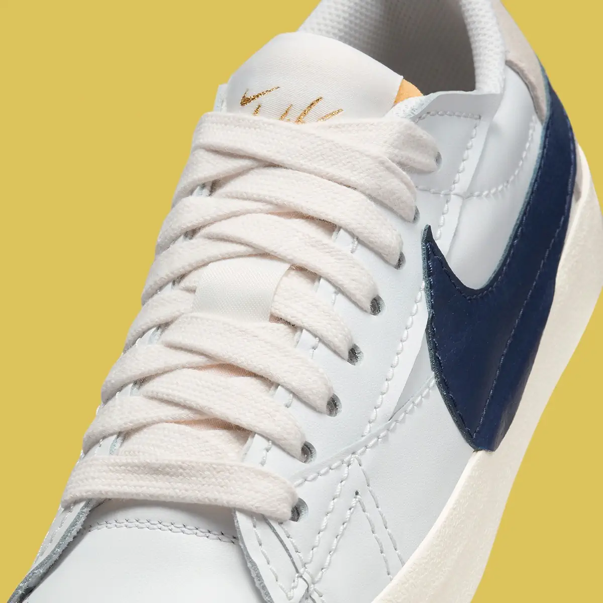 La Nike Blazer Low Jumbo “Olympic Nouveau Classique” arrive pour l'été