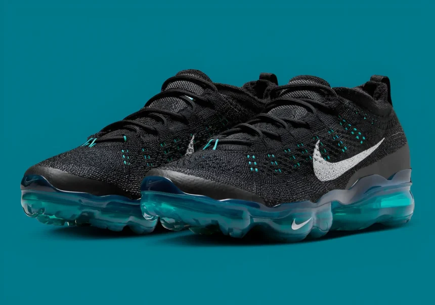 Vapormax noir fashion et bleu