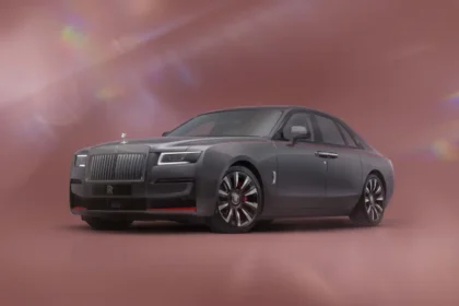 Rolls-Royce Ghost Prism, un chef-d'œuvre en édition limitée mariant le luxe discret à des accents audacieux