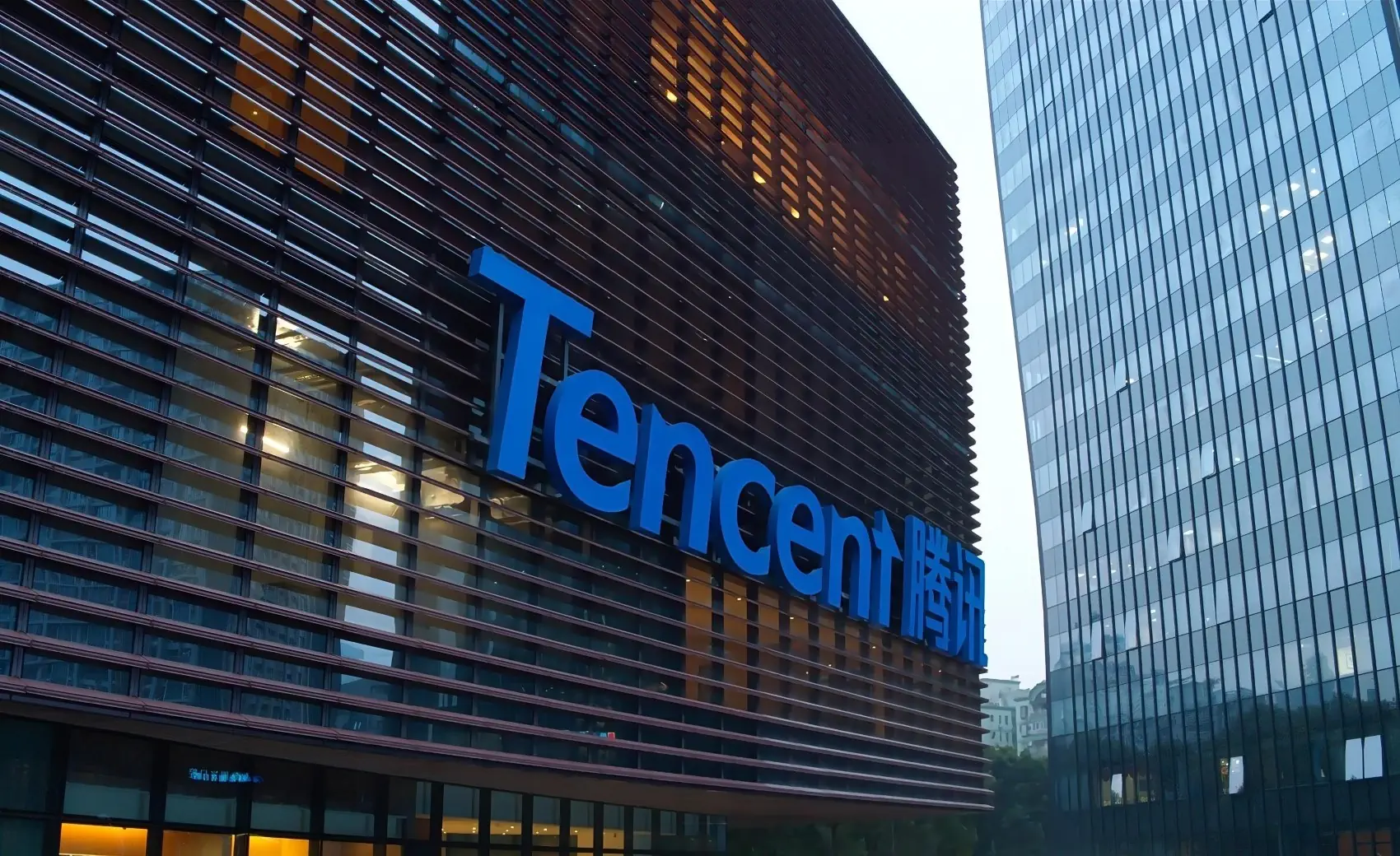 Toyota et Nissan s'associent à Tencent et Baidu dans la course à l'IA en Chine