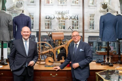 Mercedes-Benz Classic et Henry Poole & Co associent l'artisanat et le luxe au “Concours on Savile Row”