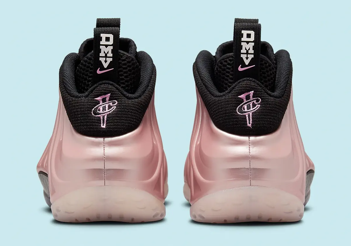 Nike air foamposite rose gold deals