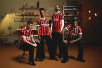L'AC Milan dévoile son nouveau kit domicile pour la saison 2024-25, mêlant tradition et innovation