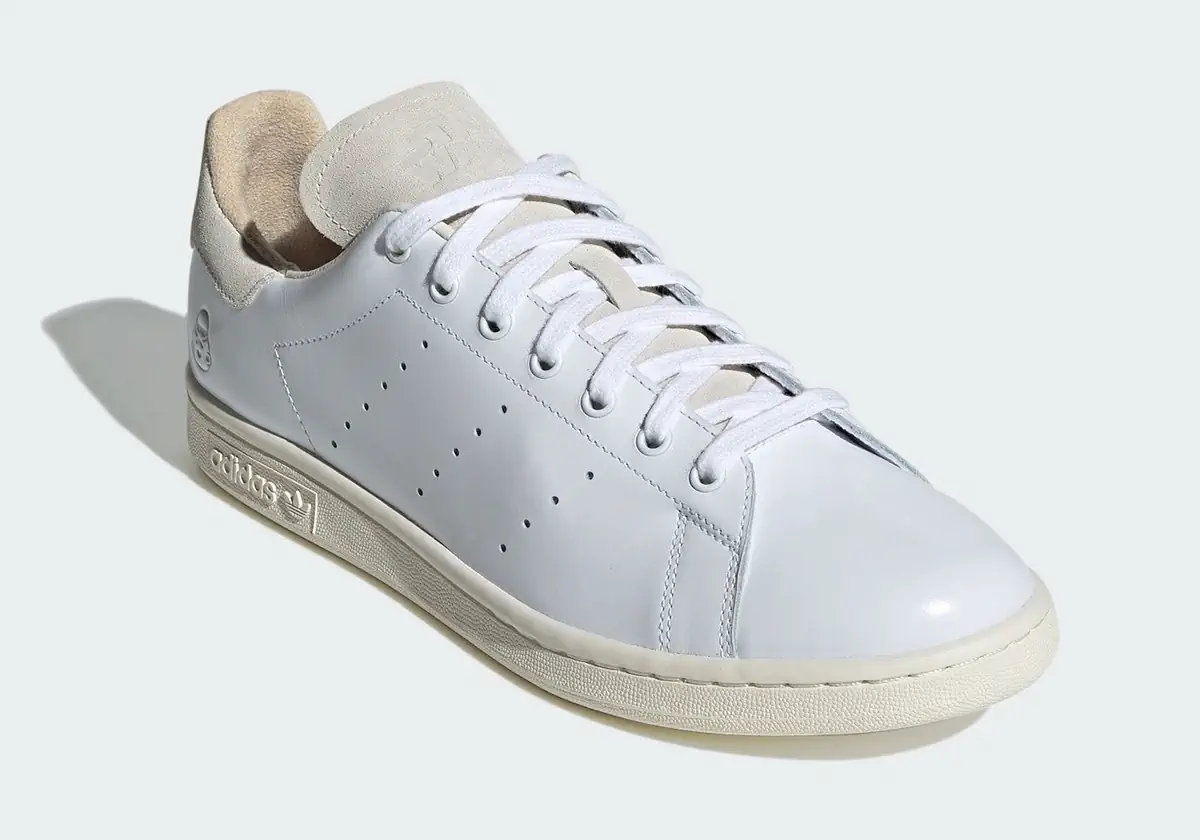 La adidas Stan Smith relookée en Stormtrooper