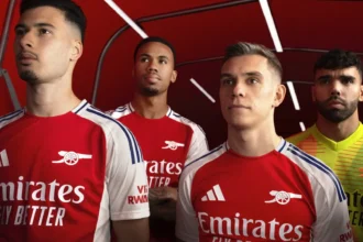 Arsenal et adidas dévoilent le superbe kit domicile 2024-25 avec l'emblématique canon au premier plan