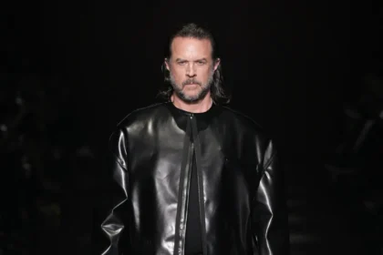 032c Printemps 2025, une after-party rave avec une touche corporate