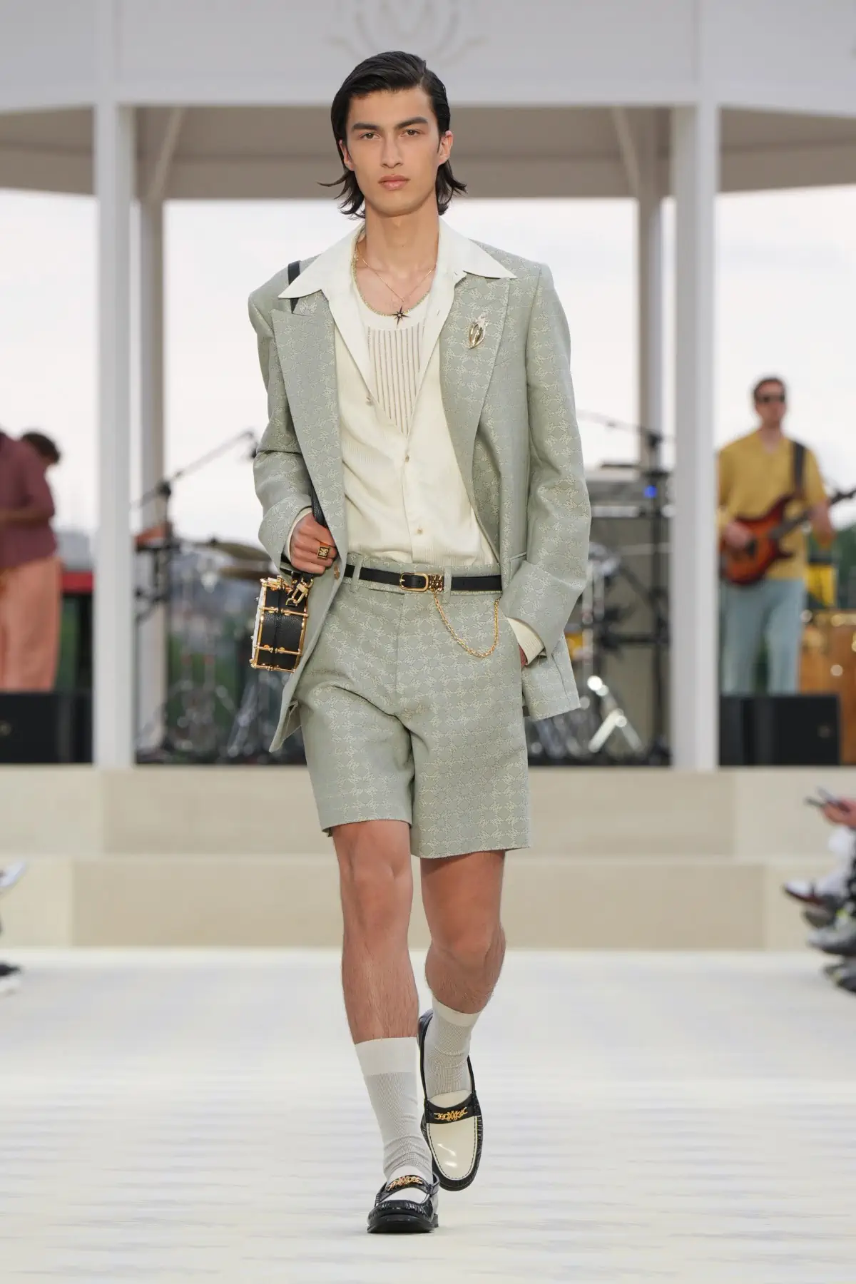 AMIRI Printemps 2025, Le glam californien de rêve réimagine le cool du milieu du siècle