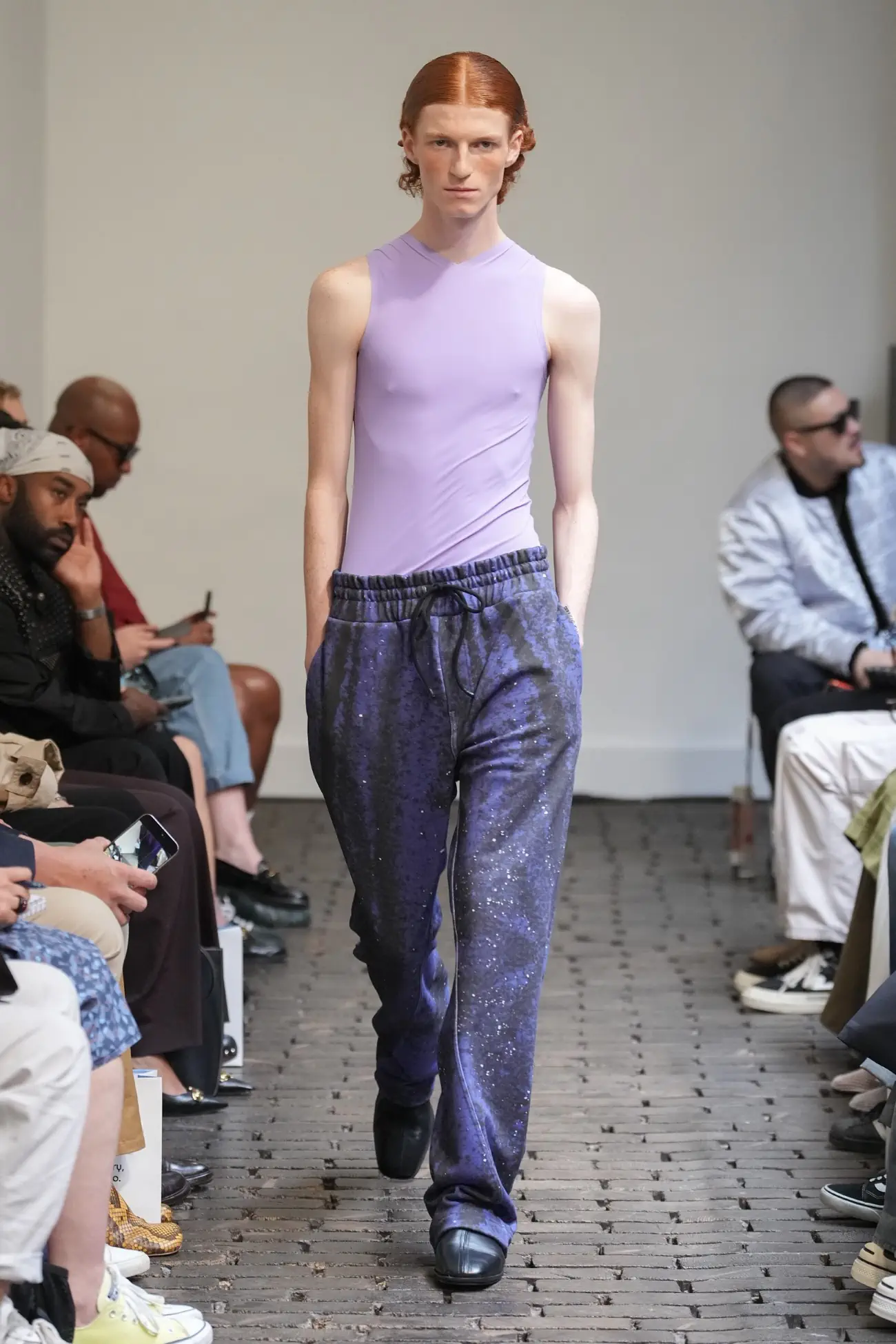 Pour Printemps 2025, Bianca Saunders revisite ses racines jamaïcaines