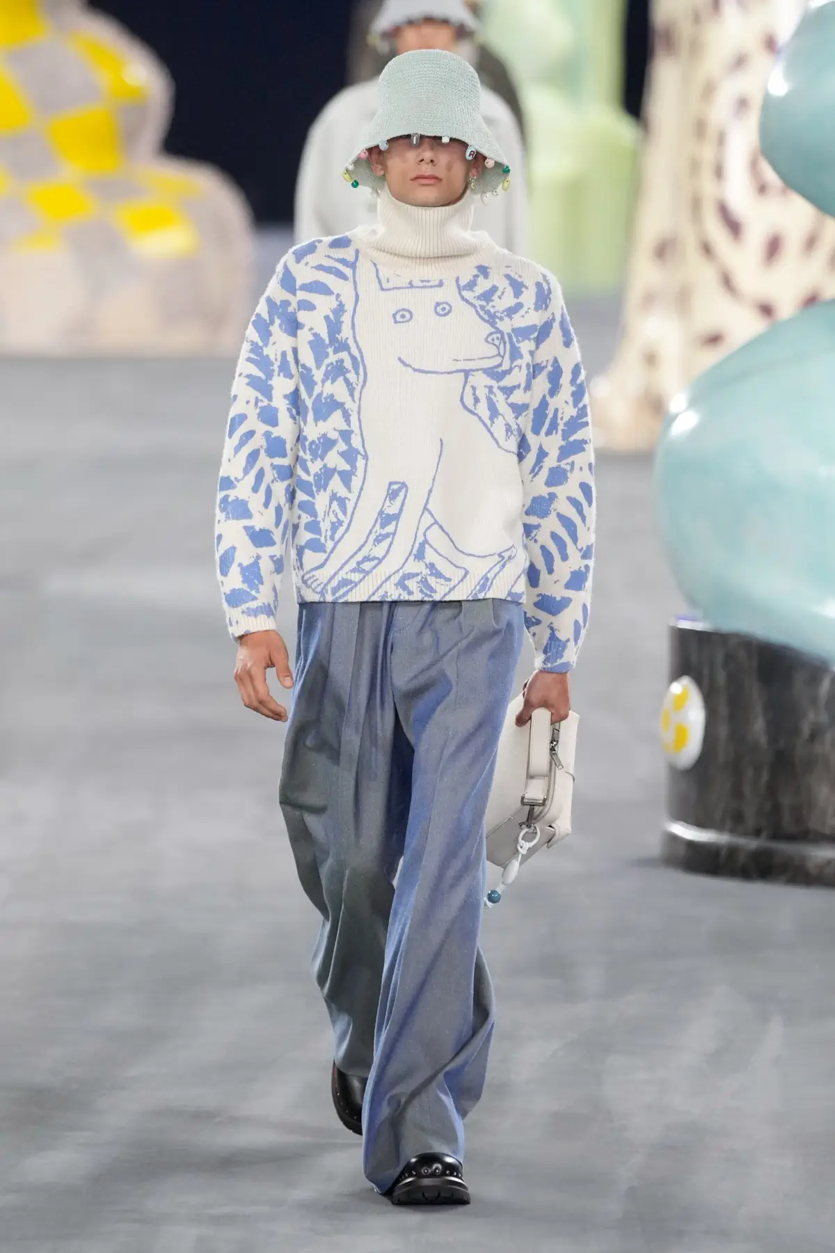 Kim Jones emmène DIOR Men en safari à travers l'artisanat et la camaraderie