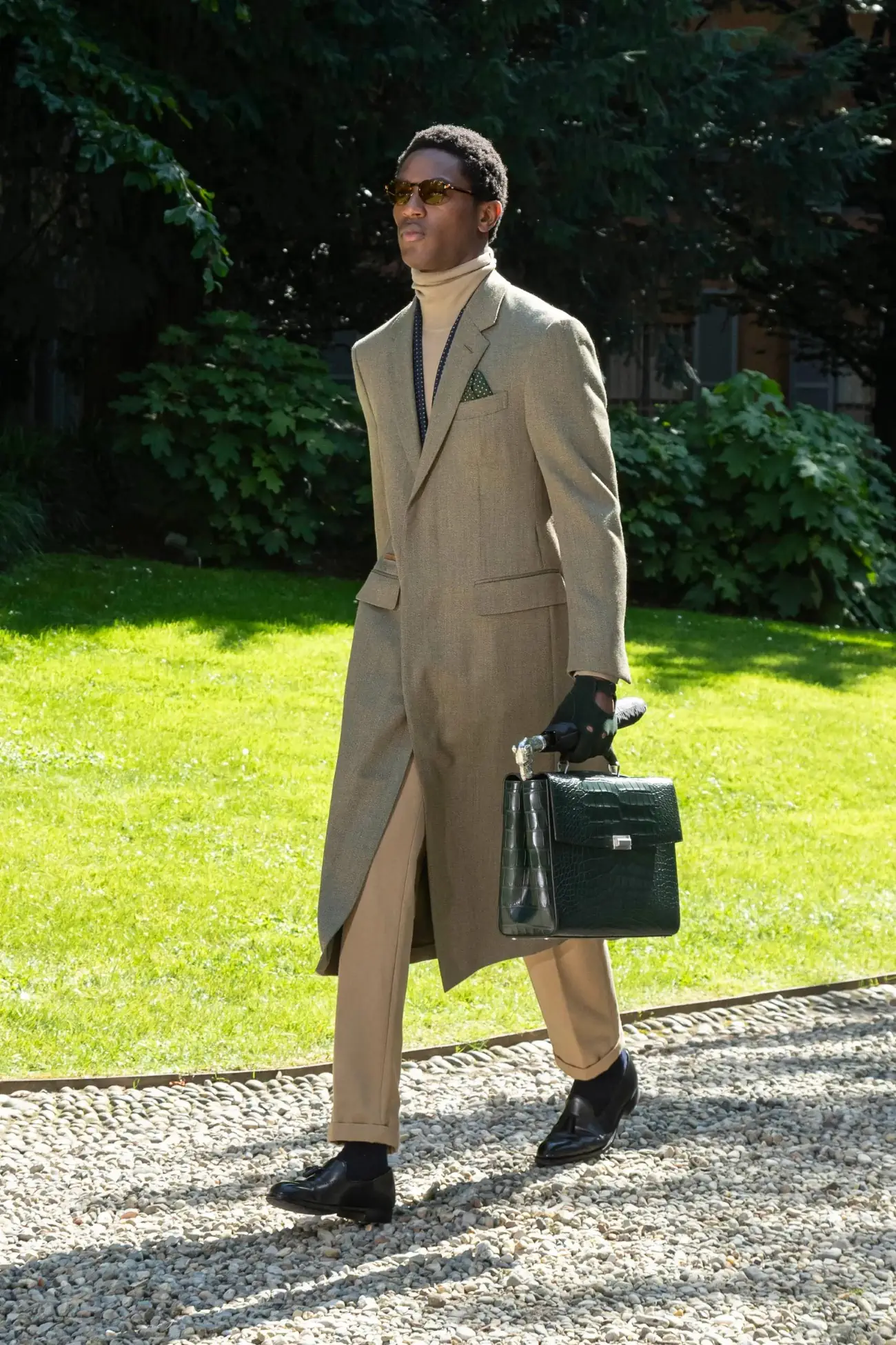 La collection Printemps 2025 de dunhill, une leçon d'élégance sartoriale britannique