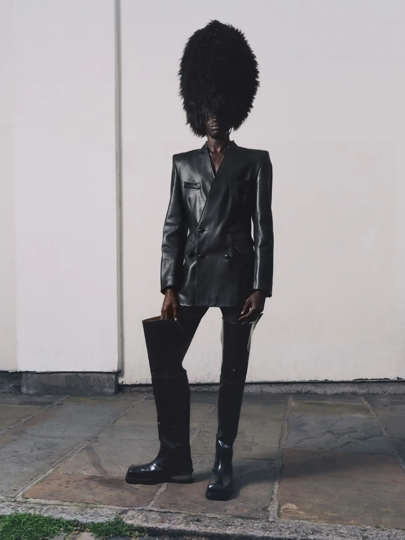 La collection Printemps 2025 d'EGONLAB, une exploration de la familiarité et de la fraîcheur inspirée de Londres