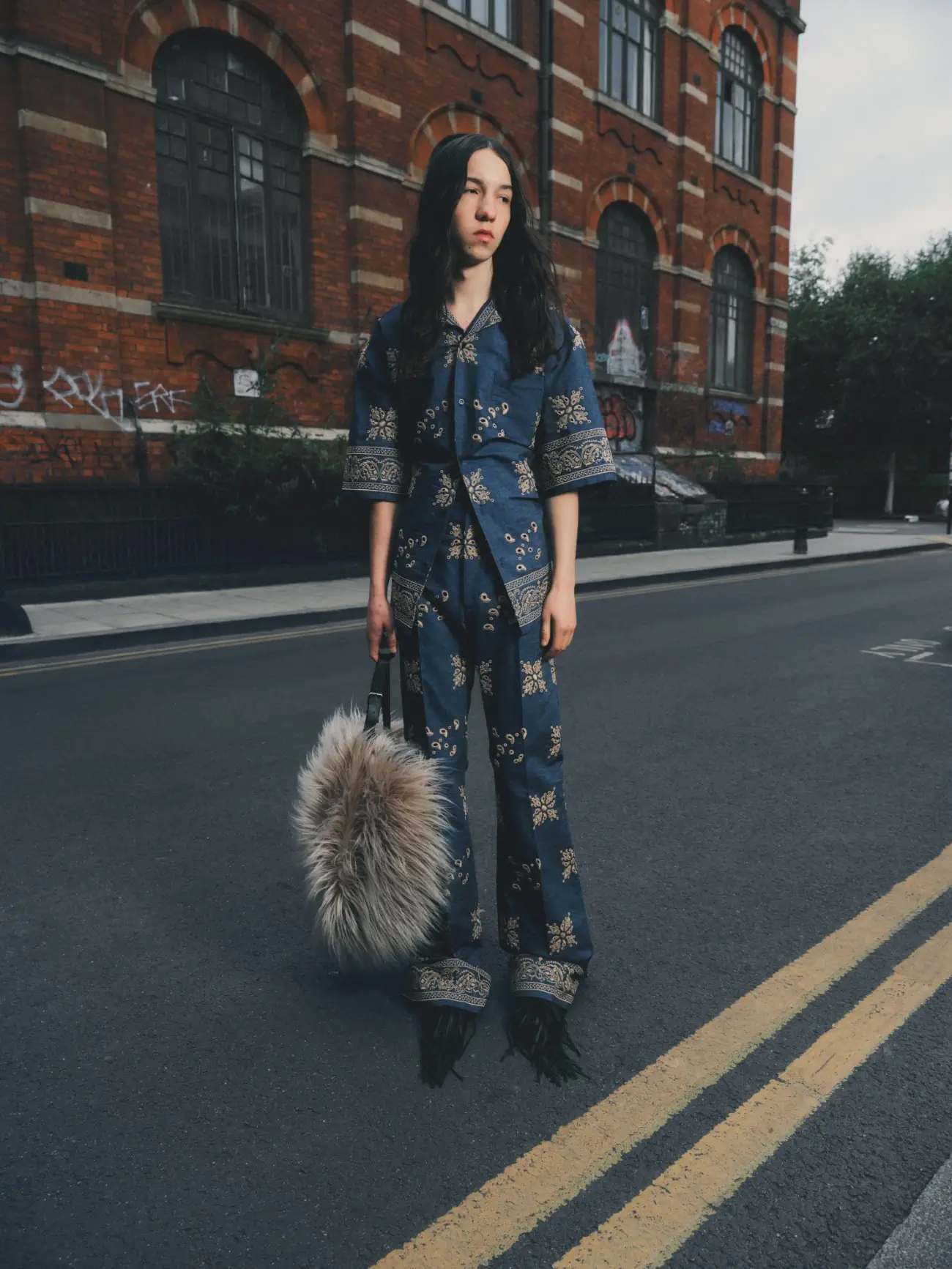 La collection Printemps 2025 d'EGONLAB, une exploration de la familiarité et de la fraîcheur inspirée de Londres