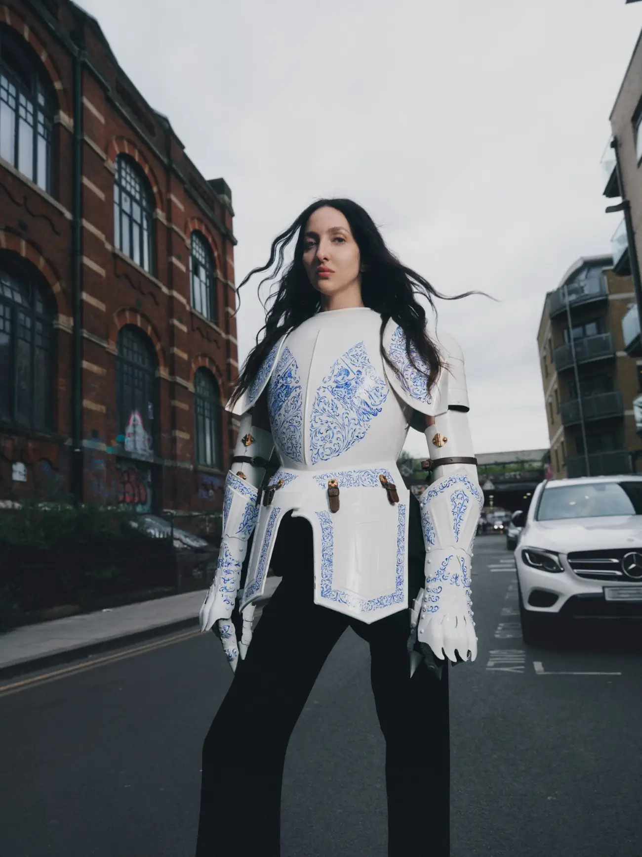 La collection Printemps 2025 d'EGONLAB, une exploration de la familiarité et de la fraîcheur inspirée de Londres