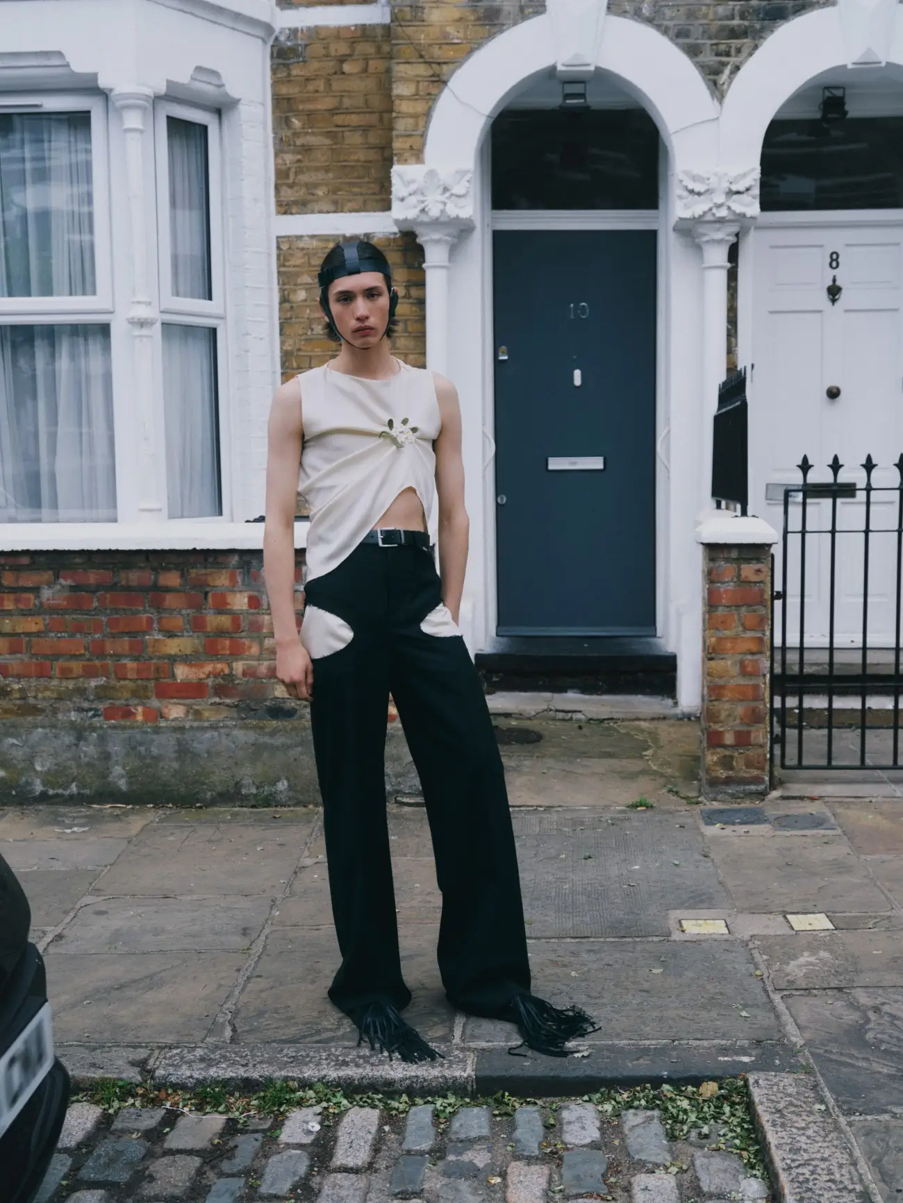 La collection Printemps 2025 d'EGONLAB, une exploration de la familiarité et de la fraîcheur inspirée de Londres