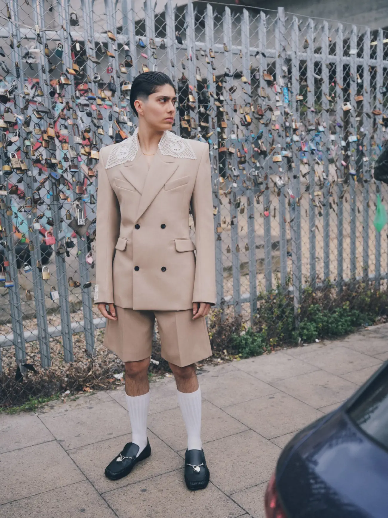 La collection Printemps 2025 d'EGONLAB, une exploration de la familiarité et de la fraîcheur inspirée de Londres