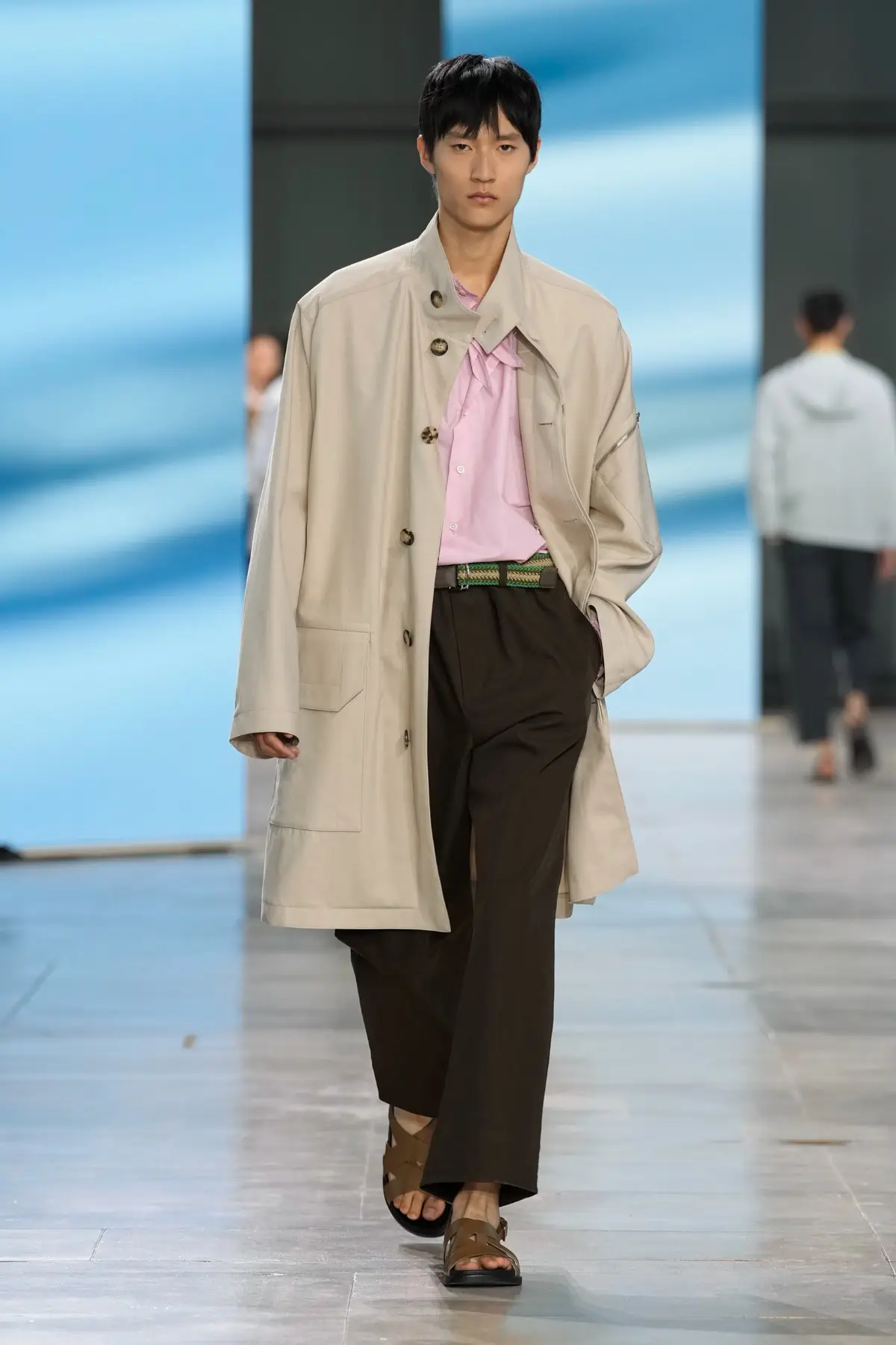 Hermès Printemps 2025, Une escapade au bord de la mer dans un confort luxueux