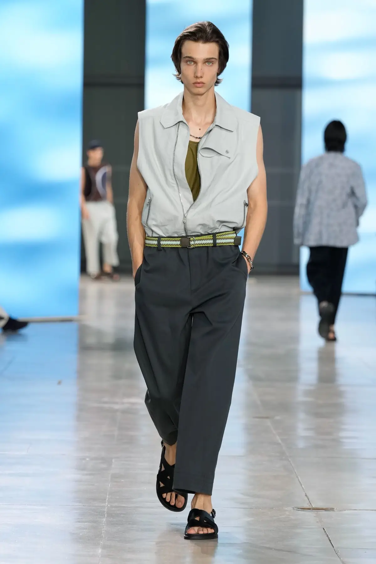 Hermès Printemps 2025, Une escapade au bord de la mer dans un confort luxueux