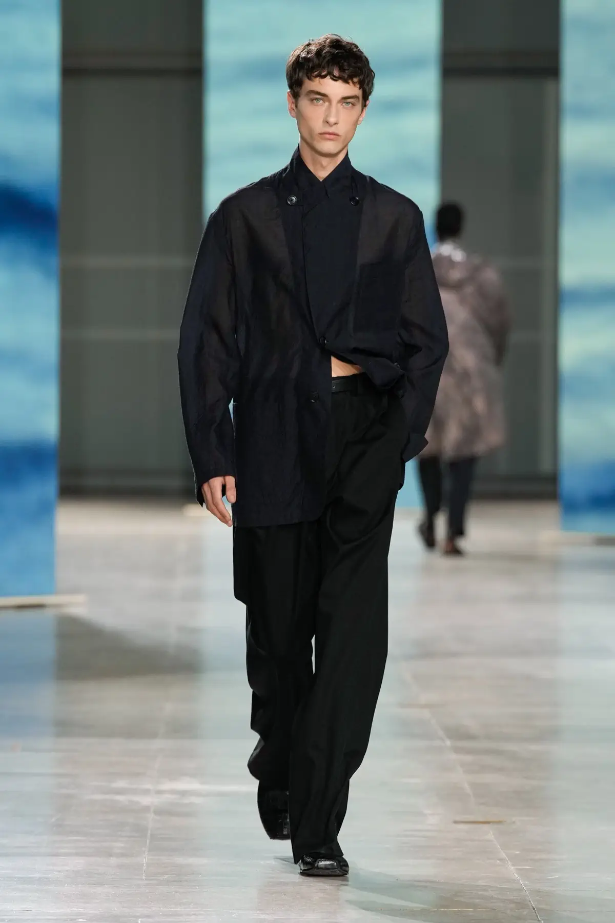 Hermès Printemps 2025, Une escapade au bord de la mer dans un confort luxueux