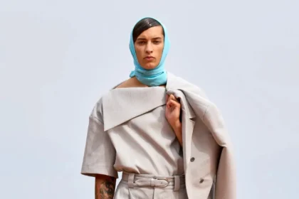 JACQUEMUS Automne 2024, une célébration du 15e anniversaire imprégnée d'histoire et de fantaisie