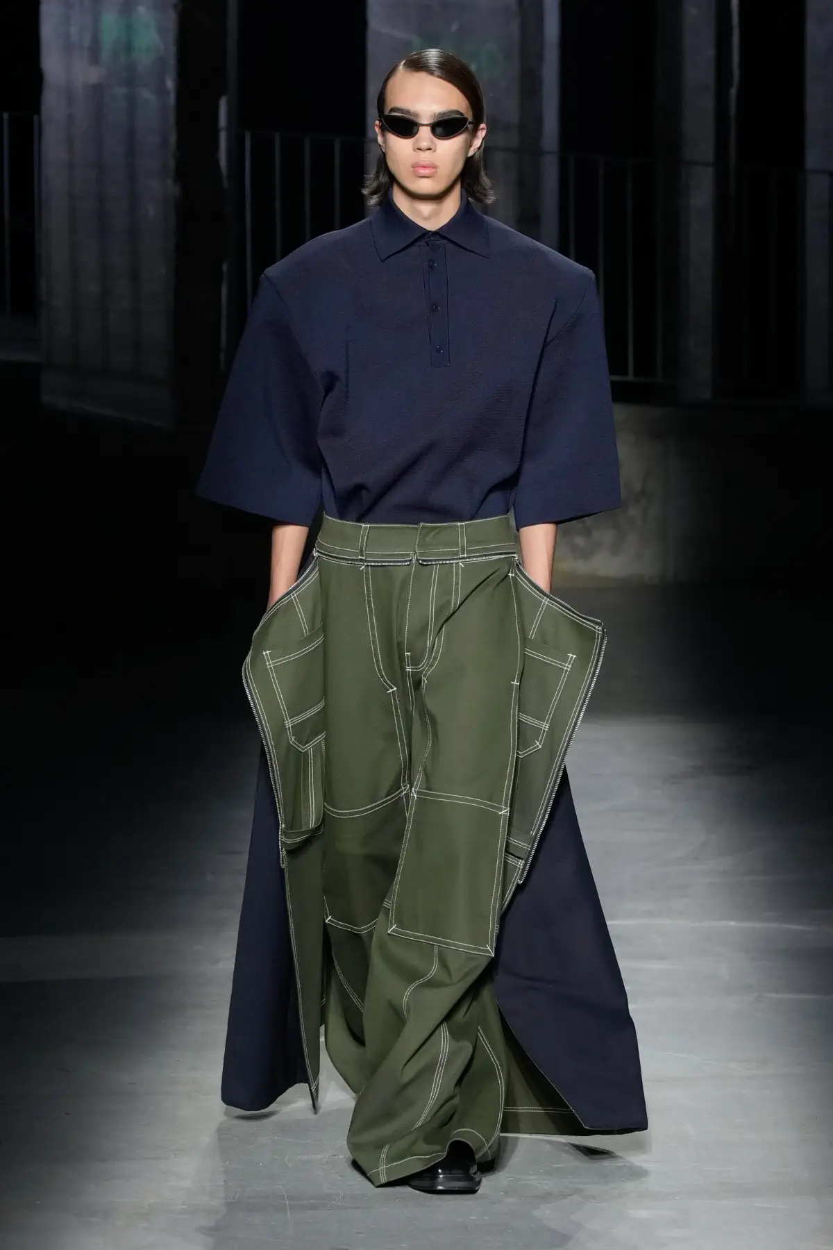 Juun.J Printemps 2025, une fusion de masculinité et de fluidité