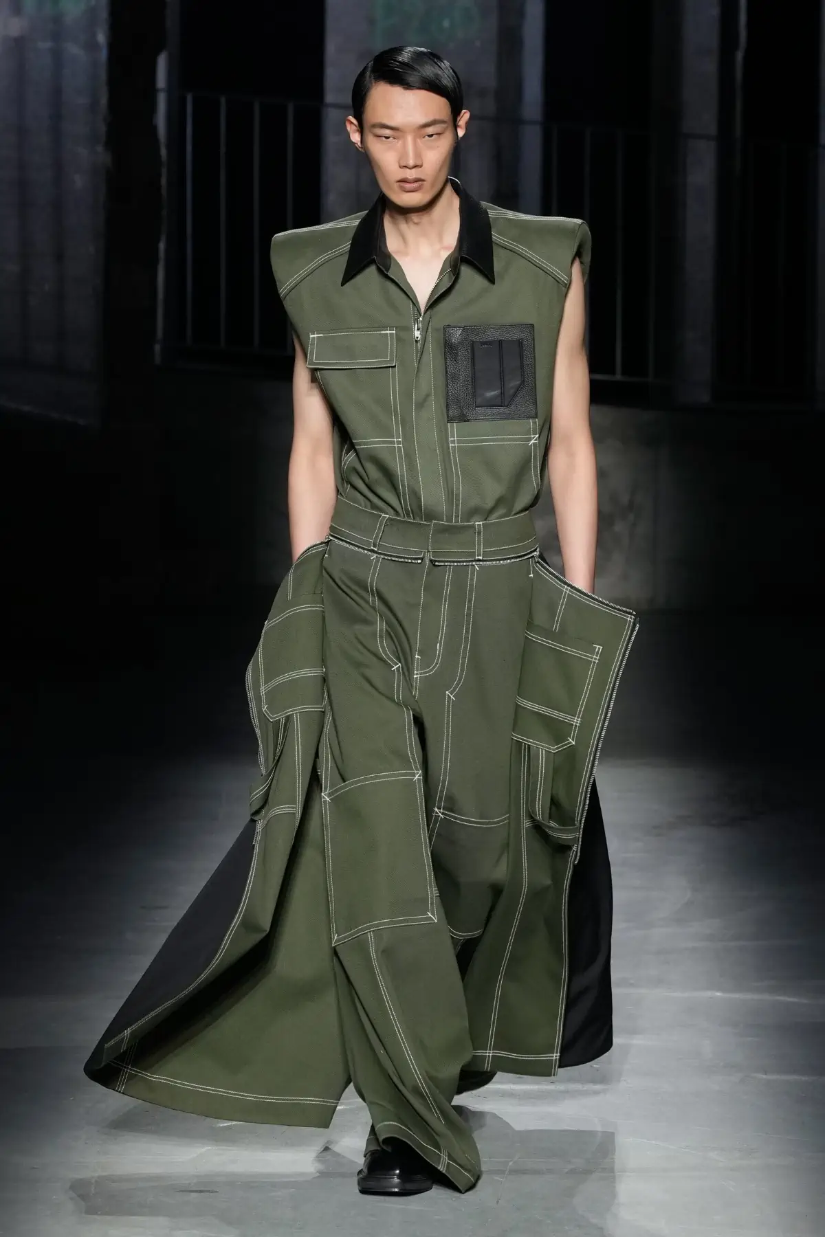 Juun.J Printemps 2025, une fusion de masculinité et de fluidité