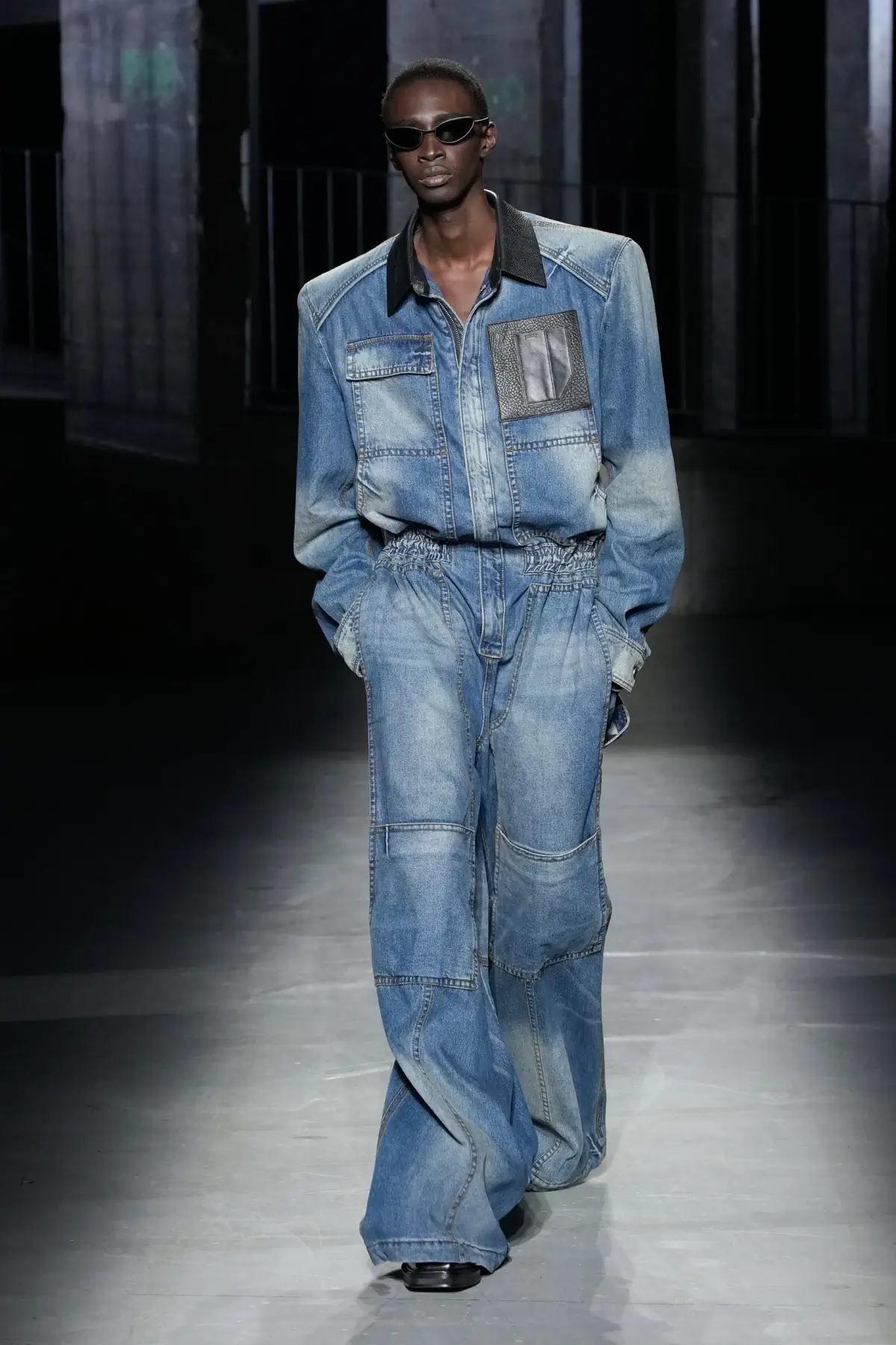 Juun.J Printemps 2025, une fusion de masculinité et de fluidité