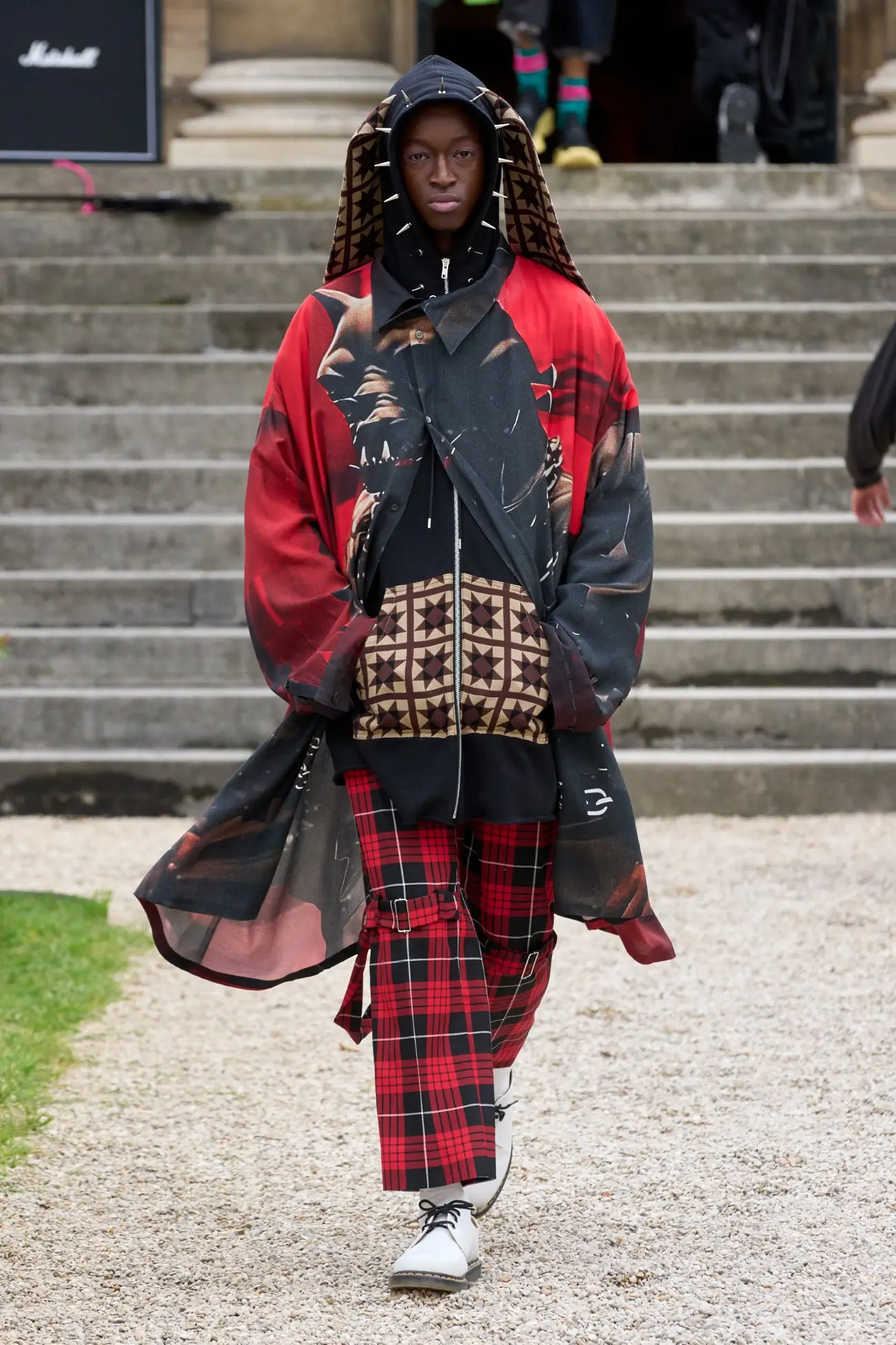 La collection Printemps 2025 de KIDILL, une fusion du street style tokyoïte et de l'inspiration Harajuku