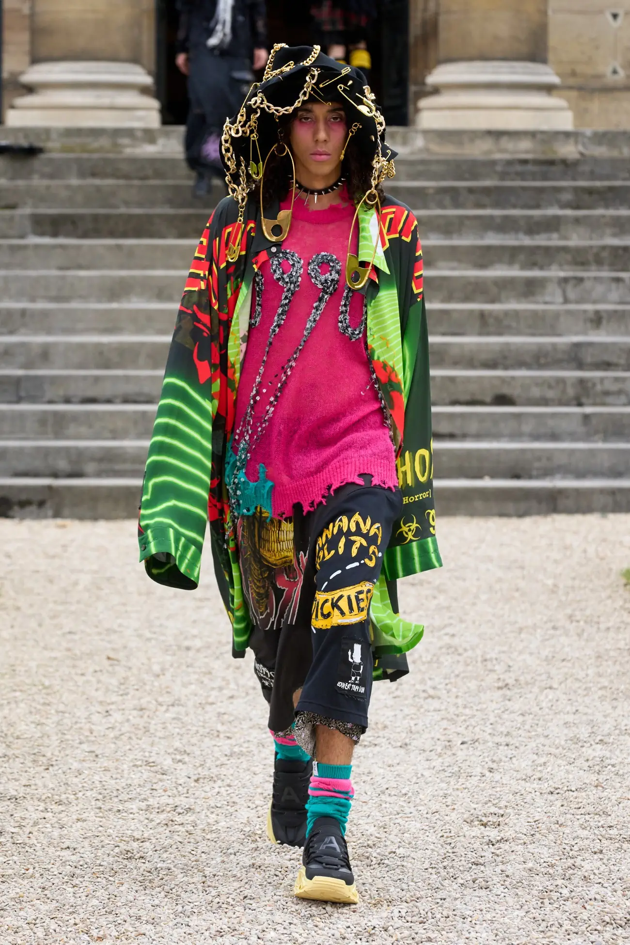 La collection Printemps 2025 de KIDILL, une fusion du street style tokyoïte et de l'inspiration Harajuku