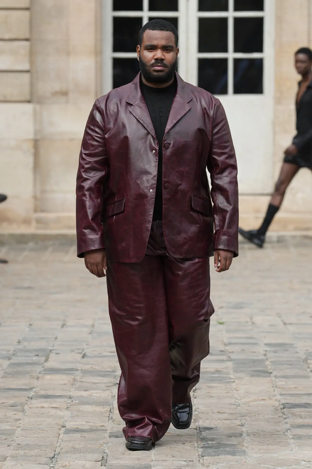 LGN LOUIS GABRIEL NOUCHI dévoile une intrigante collection printemps 2025 inspirée par “Le Parfum”