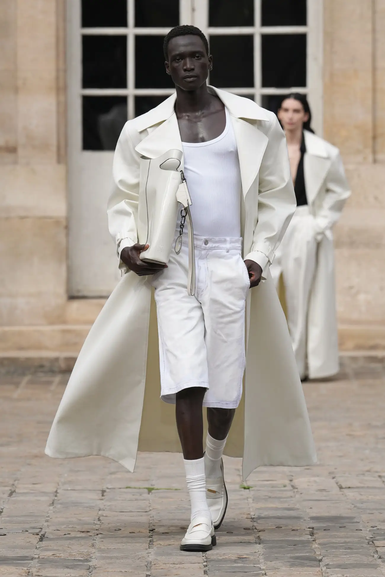 LGN LOUIS GABRIEL NOUCHI dévoile une intrigante collection printemps 2025 inspirée par “Le Parfum”