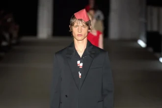 MSGM Spring 2025, Un coup de soleil qui donne de l'énergie à la Semaine de la mode masculine de Milan