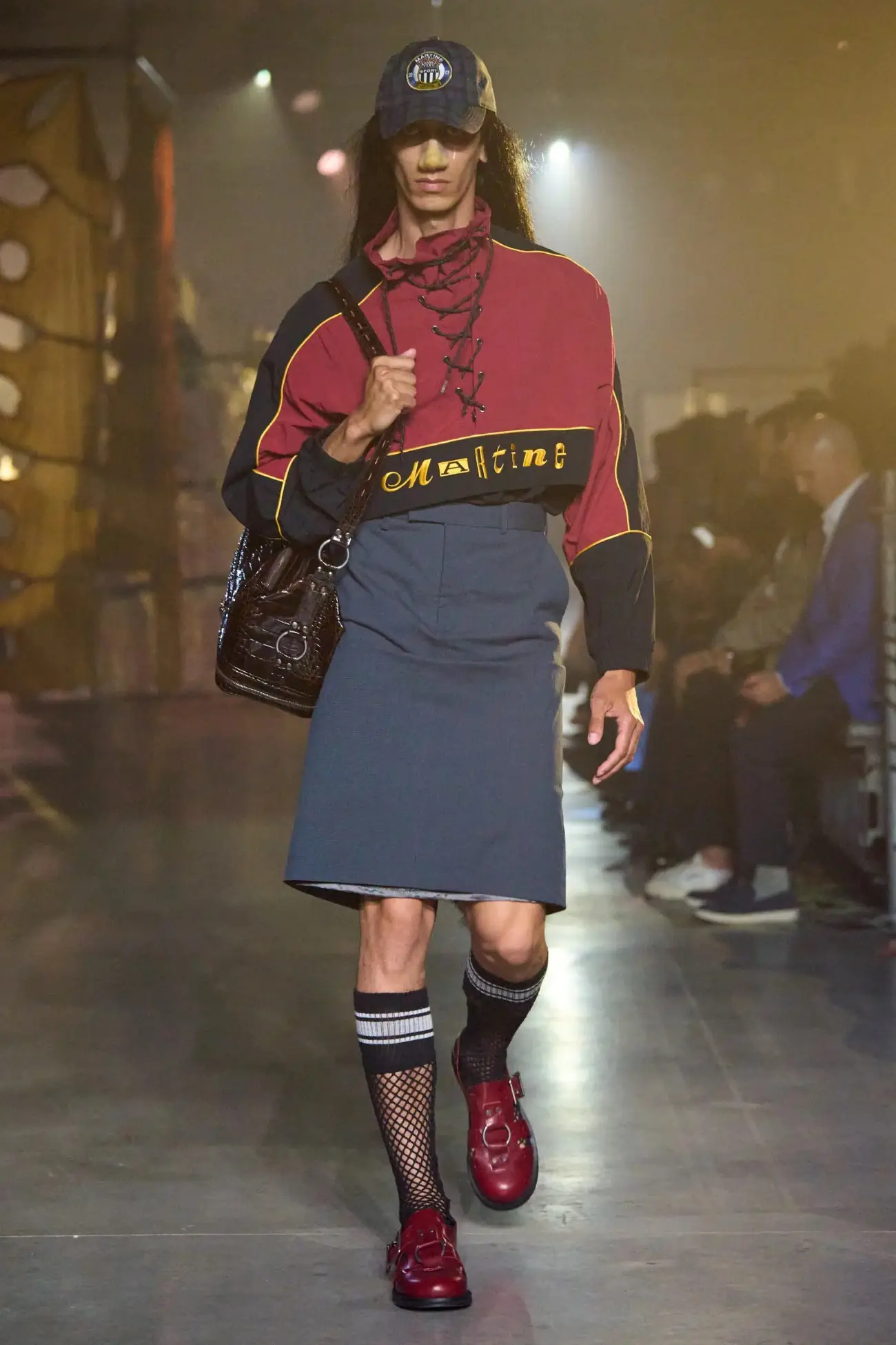 Martine Rose dévoile une collection printemps 2025 dérangeante qui repousse les limites