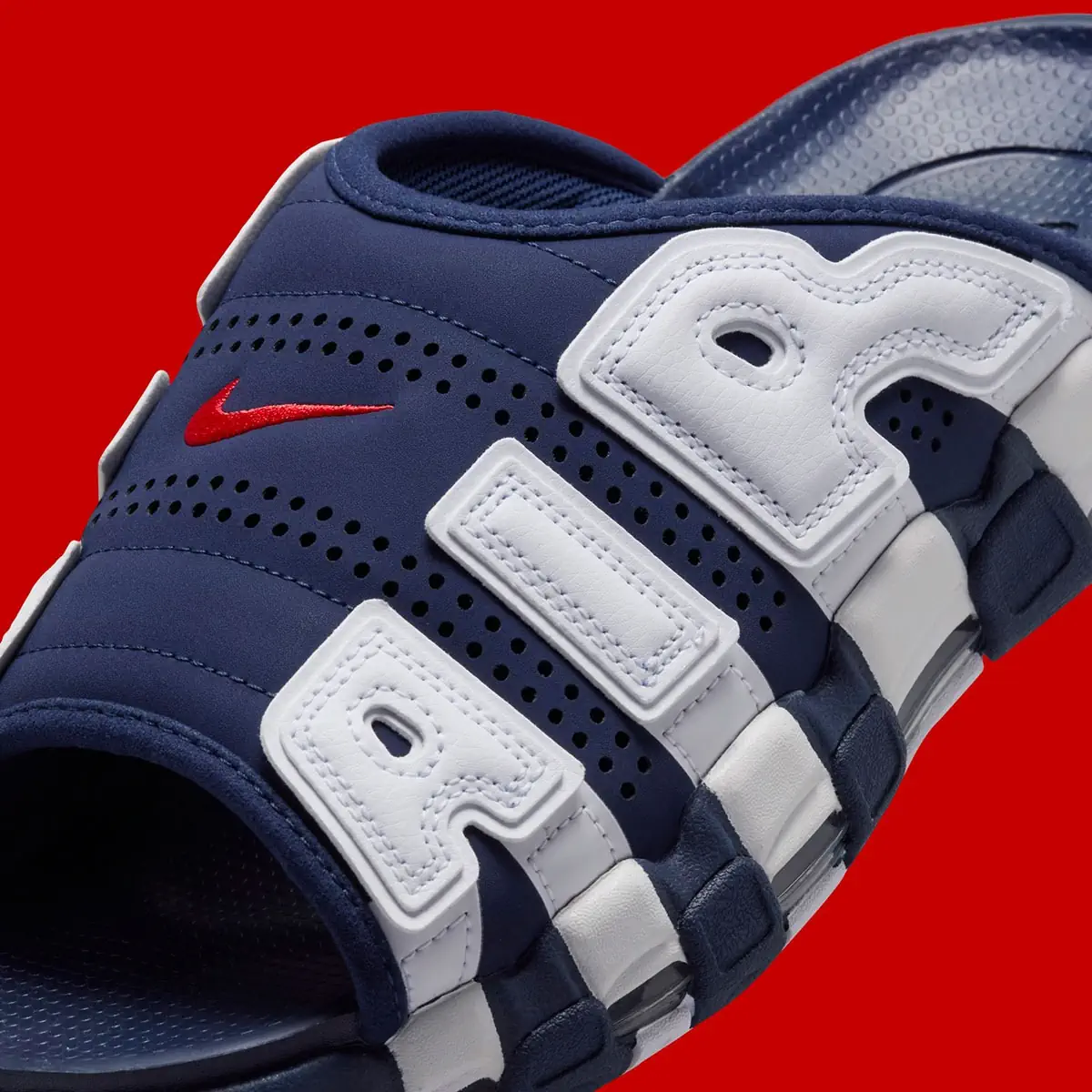 Nike Air More Uptempo Olympic 5 La Nike Air More Uptempo “Olympic” reçoit un traitement estival