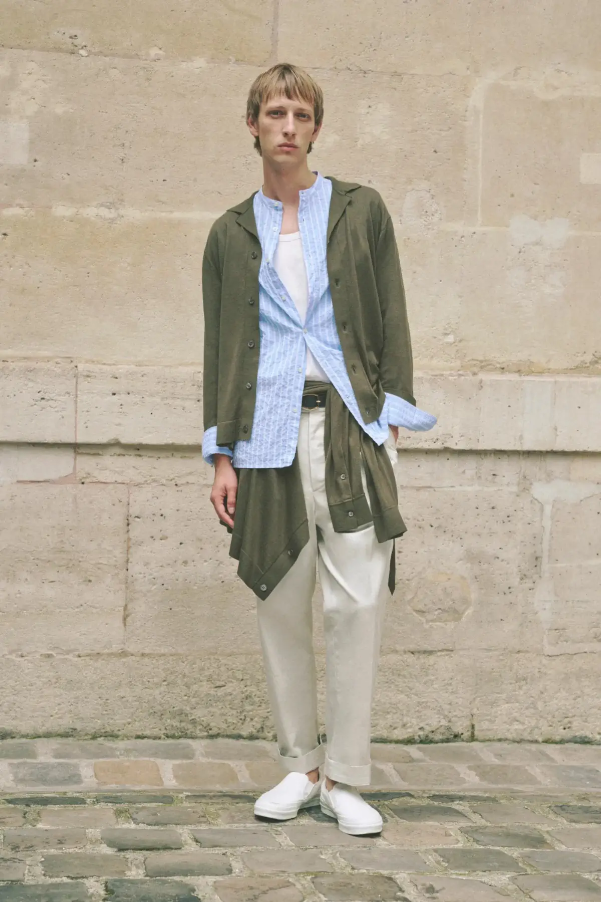 Officine Générale Printemps 2025, la nonchalance parisienne rencontre le détachement artistique