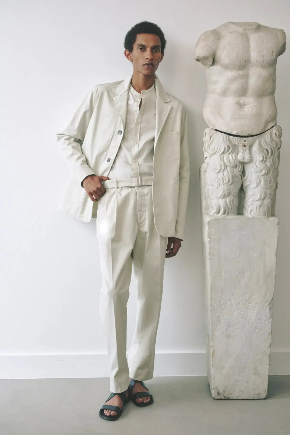 Officine Générale Printemps 2025, la nonchalance parisienne rencontre le détachement artistique