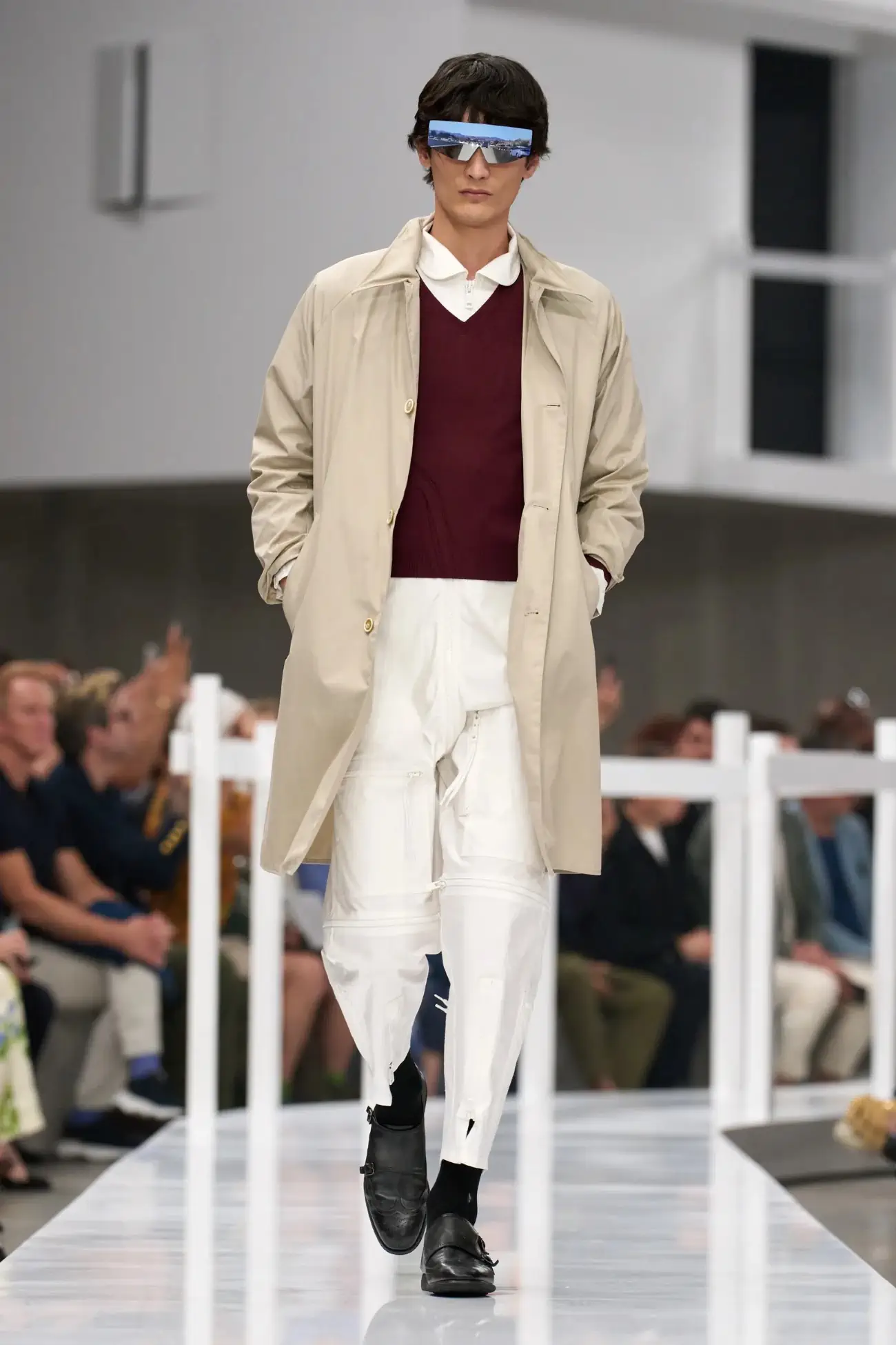 PRADA Printemps 2025, un voyage dans le passé