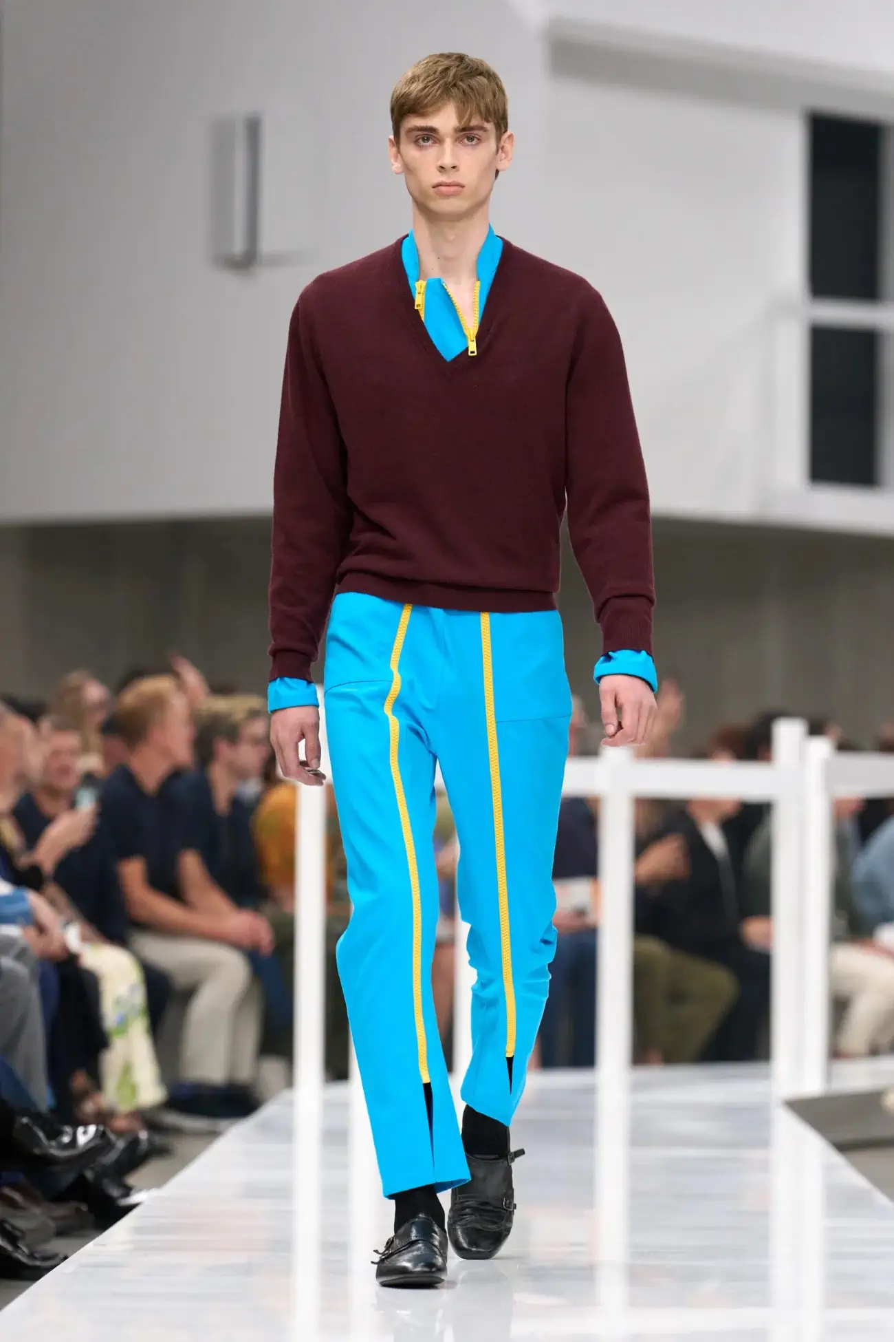 PRADA Printemps 2025, un voyage dans le passé
